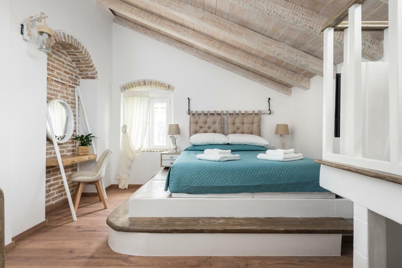 Sky Loft Corfu Old Town Apartment *